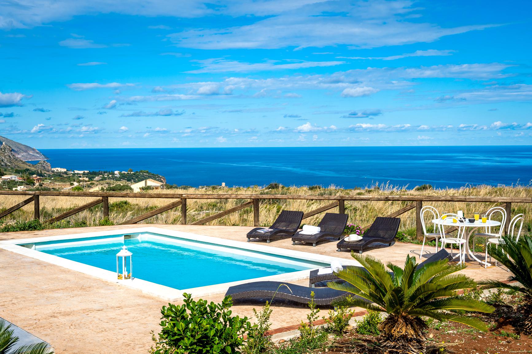 villa-monica